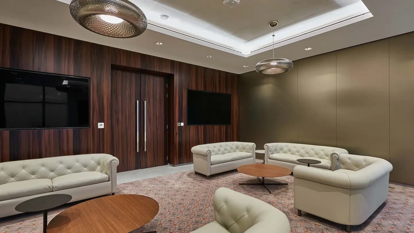 Abu Dhabi Islamic Bank Headquarters — photo 31