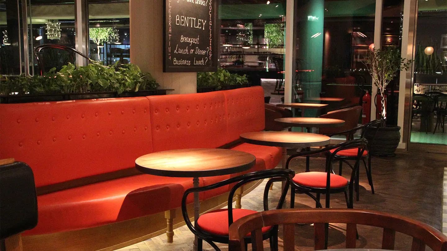 Bentley Bistro & Bar — photo 32
