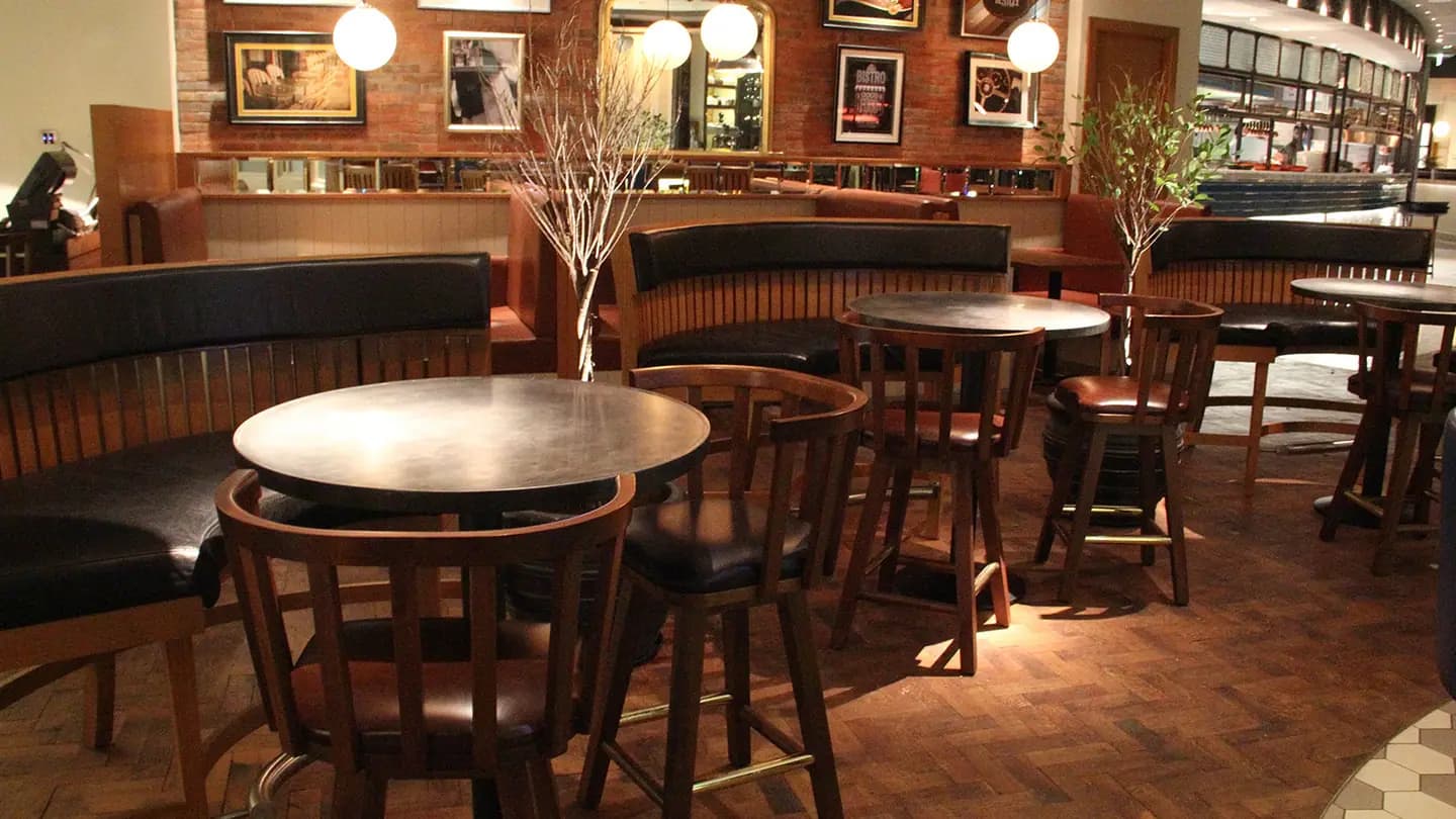 Bentley Bistro & Bar — photo 29