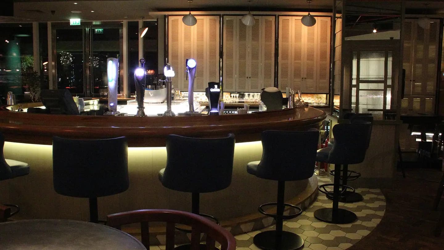 Bentley Bistro & Bar — photo 18