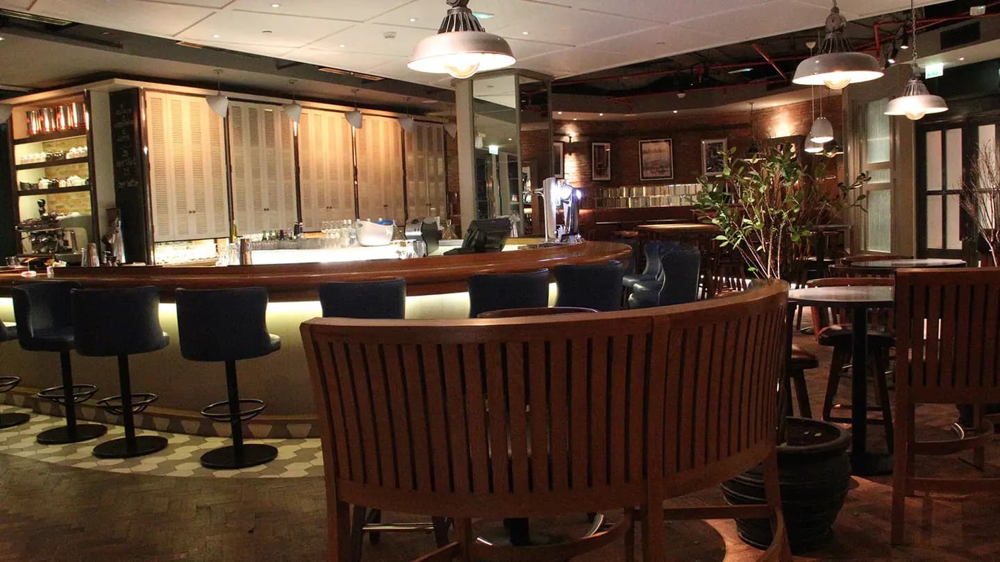 Bentley Bistro & Bar — photo 9