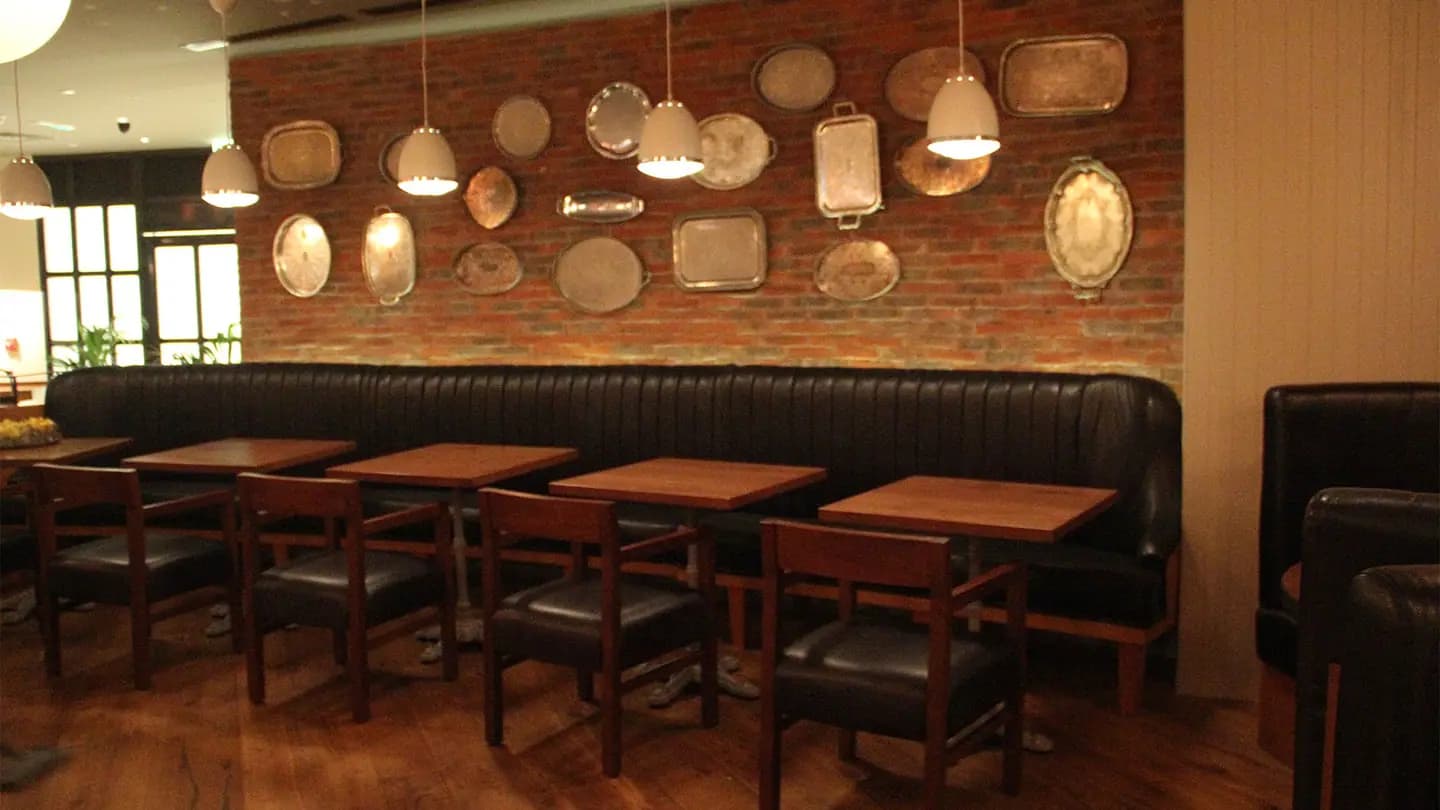 Bentley Bistro & Bar — photo 25