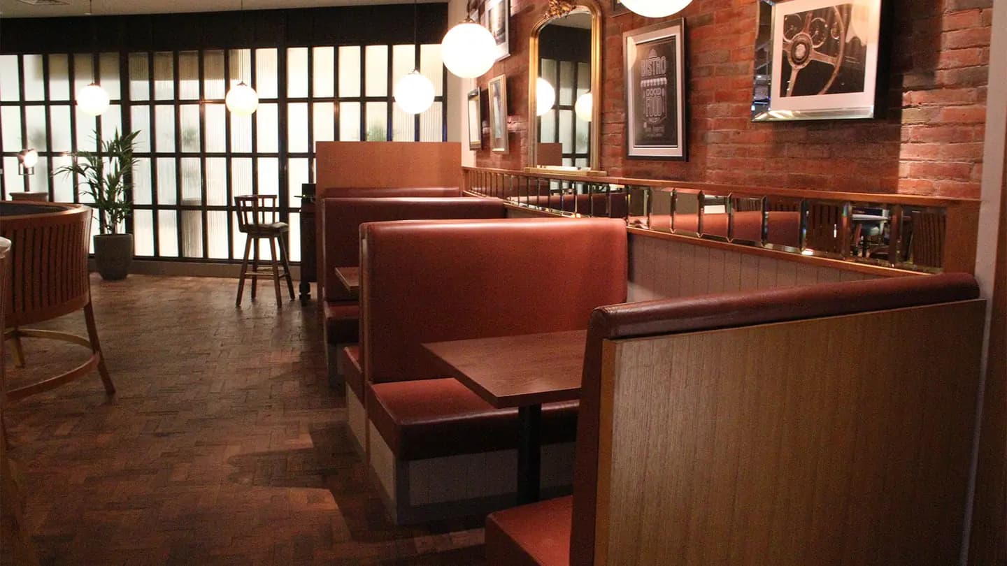 Bentley Bistro & Bar — photo 17