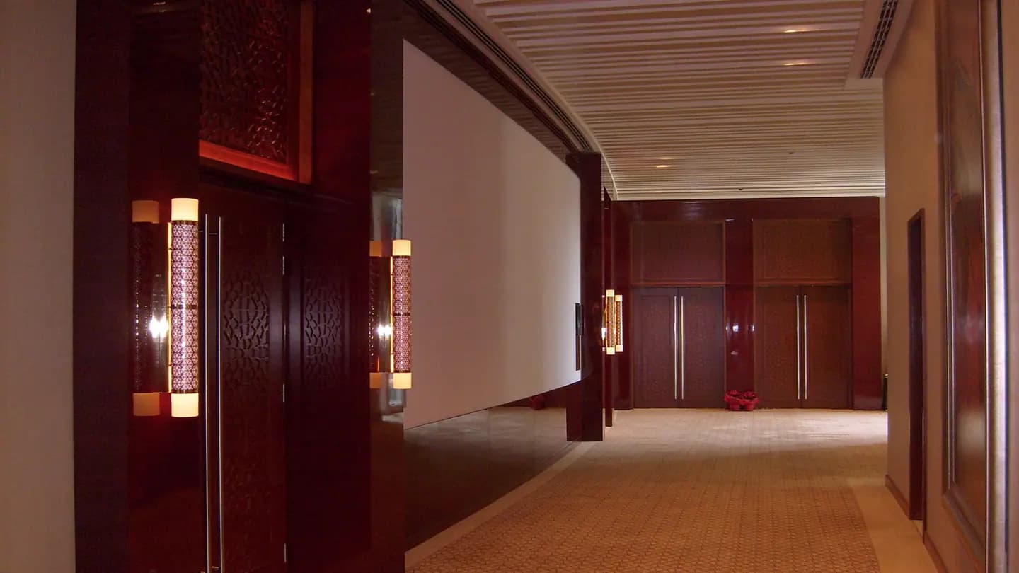 Crowne Plaza Hotel — photo 22