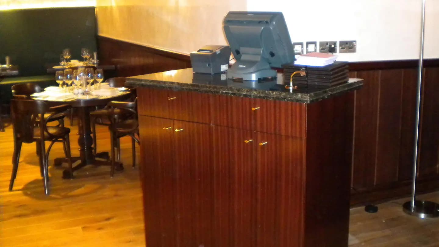 Al Wahda Millenium Hotel and Business Towers — photo 8