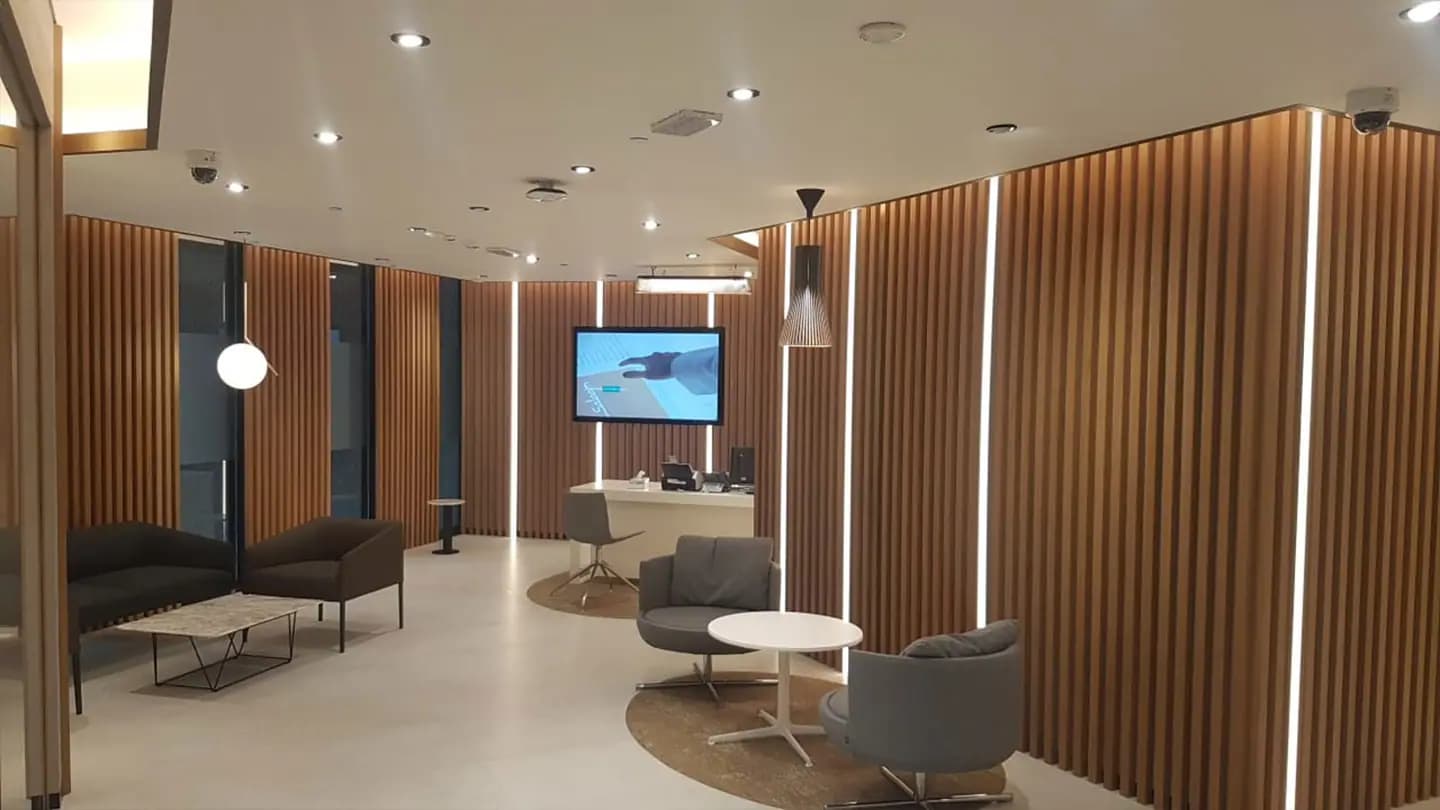 Mashreq Bank — photo 13