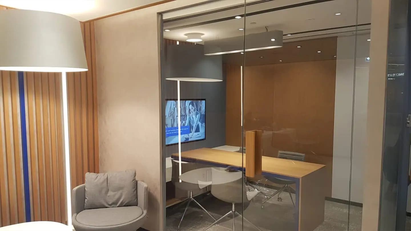 Mashreq Bank — photo 14