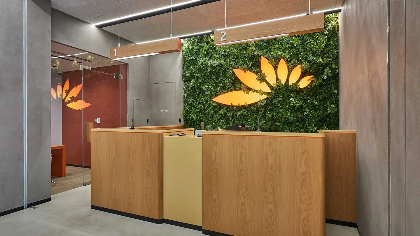 Mashreq Bank, Dubai